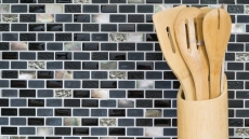 Carreau de mosaïque fond de cuisine Translucide noir Brick Mosaïque de verre Crystal pierre coquillage noir MOS87-B03S_f