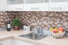 Carreaux de mosaïque fond de cuisine autocollant aluminium gris beige combinaison métal aspect bois MOS200-2322_f
