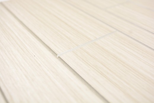 Panneau mural autocollant aspect bois Wood White dosseret de cuisine carrelage - MOS200-53WWL_f
