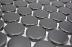 Échantillon manuel de carreaux de mosaïque céramique Bouton Loop Penny rond uni noir mat MOS10-0311GR_m