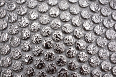 Motif manuel Bouton de mosaïque céramique Loop Penny rond uni argent martelé MOS10-0207_m