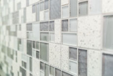 Pierre artificielle Mosaïque de verre Carreaux de mosaïque composite blanc vieux blanc gris clair anthracite Carrelage mural - MOS88-K990