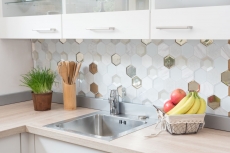 Mosaïque de verre hexagonale Carrelage en pierre naturelle Marbre blanc Verre miroir Miroir anti-éclaboussures Mur Cuisine - MOS11E-66