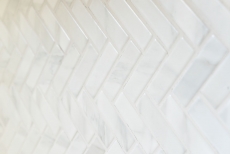 Motif manuel Carreau en mosaïque Céramique à chevrons Aspect pierre blanche Carrelage cuisine MOS24-SO10_m