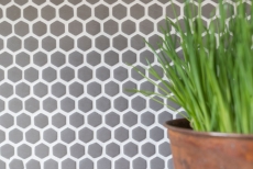 Échantillon manuel de mosaïque ECO Recycling GLAS Hexagon Enamel gris-brun mat MOS140-HX15G_m