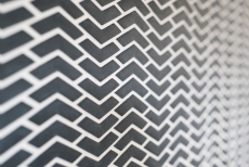 Échantillon manuel de mosaïque ECO Recyclé VERRE à chevrons Énamel noir mat MOS140-HB31B_m