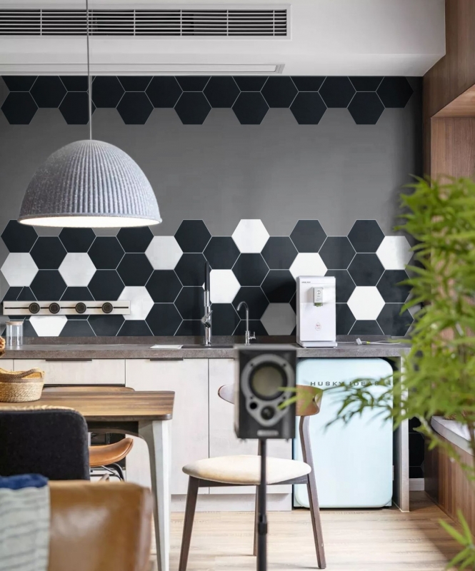 Carreau de mosaïque hexagonal autocollant en vinyle noir MOS200-S03