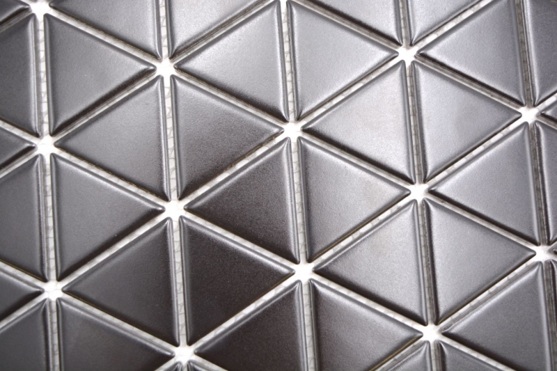 Échantillon manuel de carreaux de mosaïque céramique triangle diamant uni noir mat MOS13-t49_m