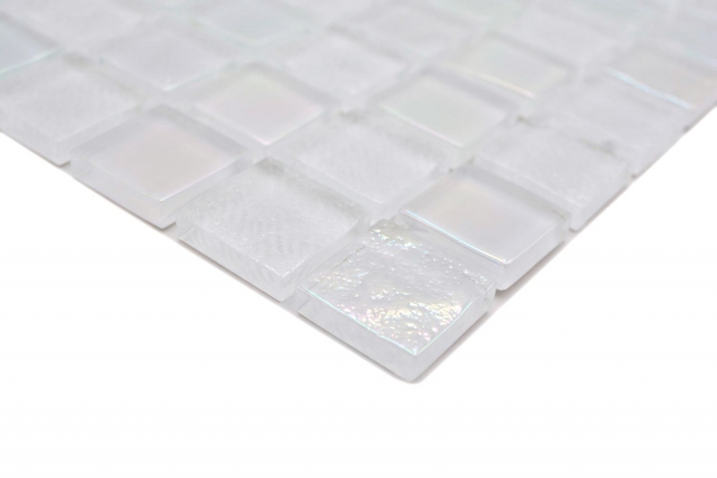 Échantillon manuel de mosaïque de verre small flip flop irisé blanc multicolore MOS65-S10_m