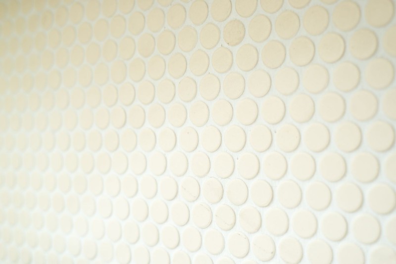 Échantillon manuel de mosaïque daluminium Carreau céramique blanc bouton beige clair non émaillé MOS10-1202-R10_m