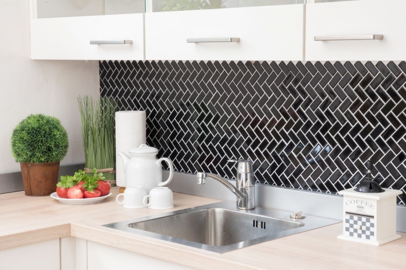 Carreau de mosaïque à chevrons Céramique noir brillant MOS24-CHB6BG