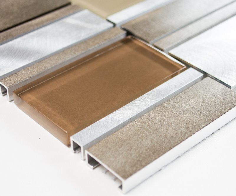 Échantillon manuel Carreau de mosaïque Aluminium Translucide Combinaison Alu Mosaïque de verre Crystal beige brun MOS49-1202_m