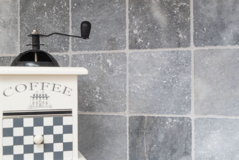 Carreau de marbre Pierre naturelle Bardiglio gris clair anthracite Carreau de pierre naturelle aspect antique Carreau de douche Carreau mural - MOSF-45-40010