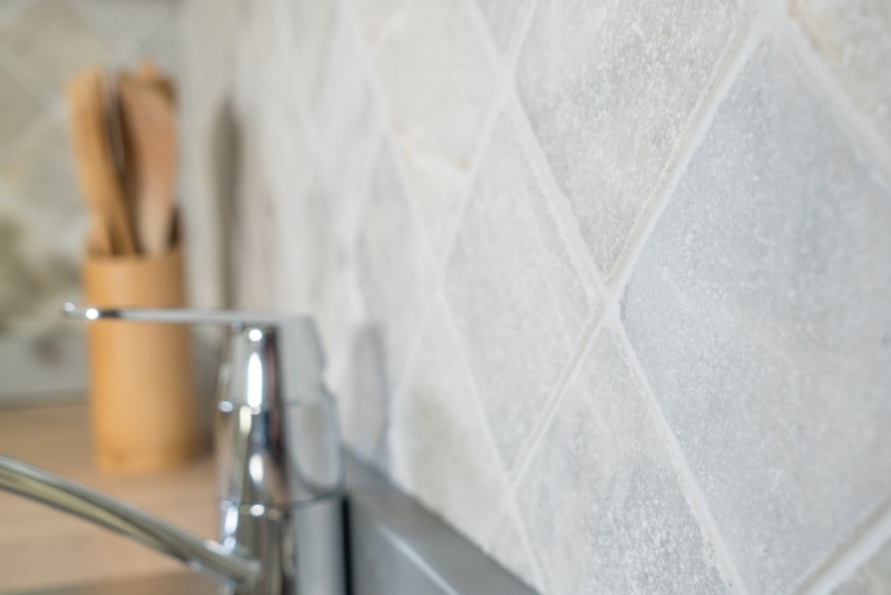 Carreau de marbre Pierre naturelle Ibiza blanc cream gris Carreau de pierre naturelle aspect antique Carreau de sol Bac de douche Carreau de mur WC - MOSF-45-42010