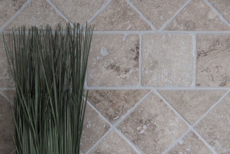Carreau Travertin Pierre naturelle Chiaro beige crème Carreau en pierre naturelle aspect antique Bac à douche Paroi de douche Carreau de cuisine - MOSF-45-46079