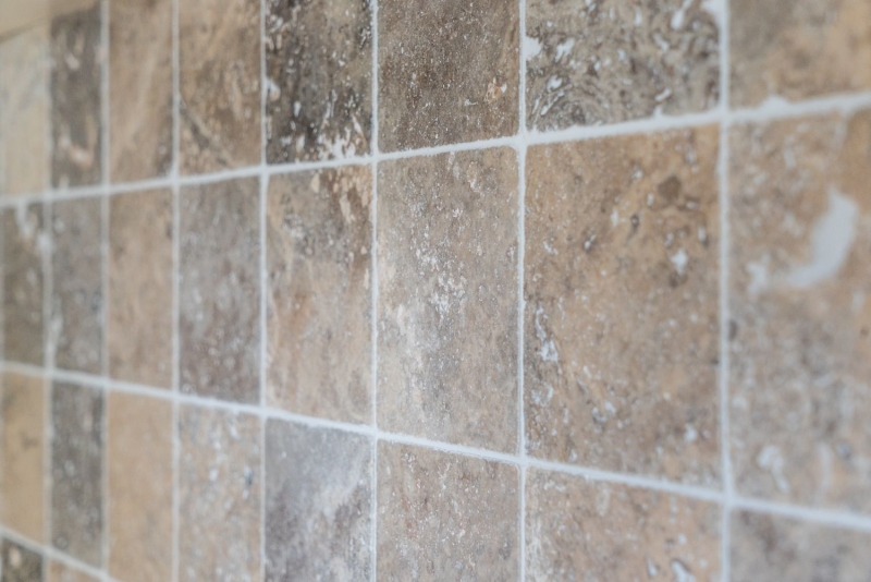 Carreau Travertin Pierre naturelle Silver argent blanc gris clair Carreau pierre naturelle argent aspect antique Carreau de douche Carreau mural cuisine - MOSF-45-47010