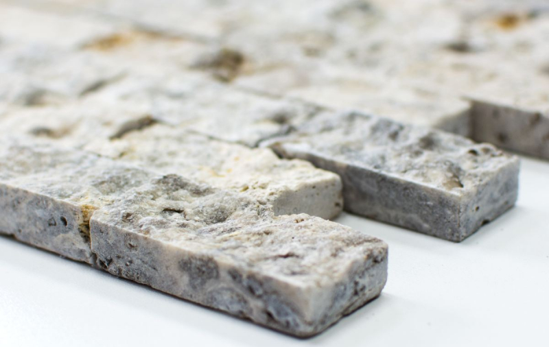 Travertin Mur de pierres Pierres naturelles gris clair argenté Brick Splitface 3D Aspect carrelage Mur de parement cuisine - MOS43-47248
