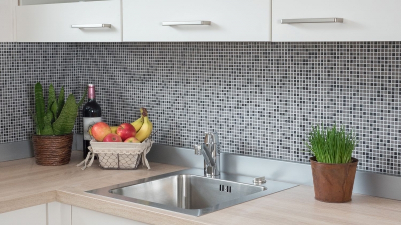 Mosaïque de verre Revêtement mural durable Carreau recyclé Enamel gris-brun mat MOS140-05G