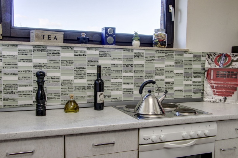 Plaquette Rectangle Mosaïque de verre Urban Feeling blanc crème noir vieux blanc Fond de cuisine Protection anti-projections salle de bain - MOS87-19