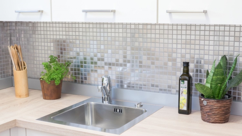 Motif main Carreau mosaïque acier inoxydable argenté acier brossé Carrelage cuisine MOS129-23D_m