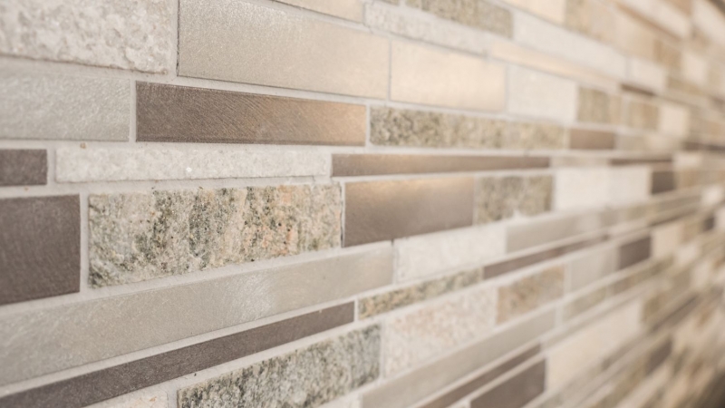 Motif main mosaïque carreau quartzite pierre naturelle aluminium argent gris beige clair composite MOS49-XSA535_m