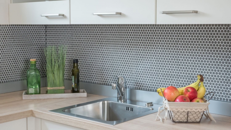 Échantillon manuel de mosaïque ECO Recycling GLAS Hexagon Enamel gris-brun mat MOS140-HX15G_m