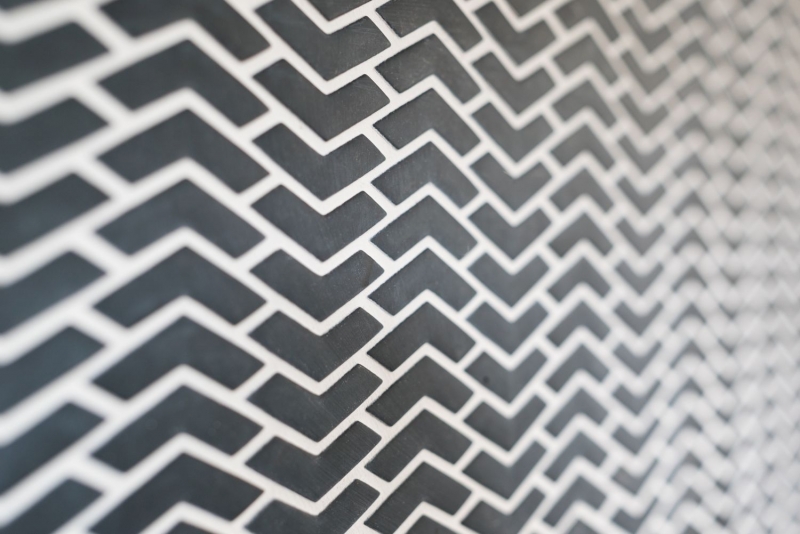 Échantillon manuel de mosaïque ECO Recyclé VERRE à chevrons Énamel noir mat MOS140-HB31B_m