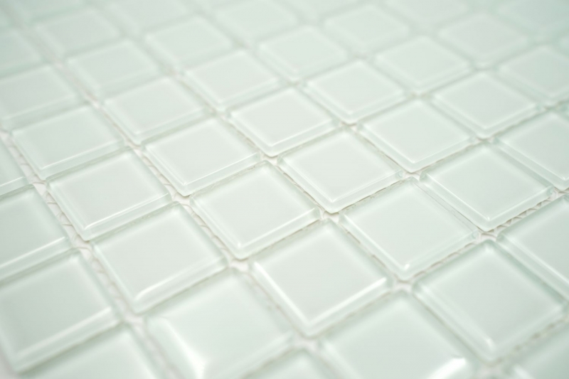 Motif manuel Carreau de mosaïque translucide blanc avec nuance de vert Mosaïque de verre Crystal BAD WC MOS60-0102_m