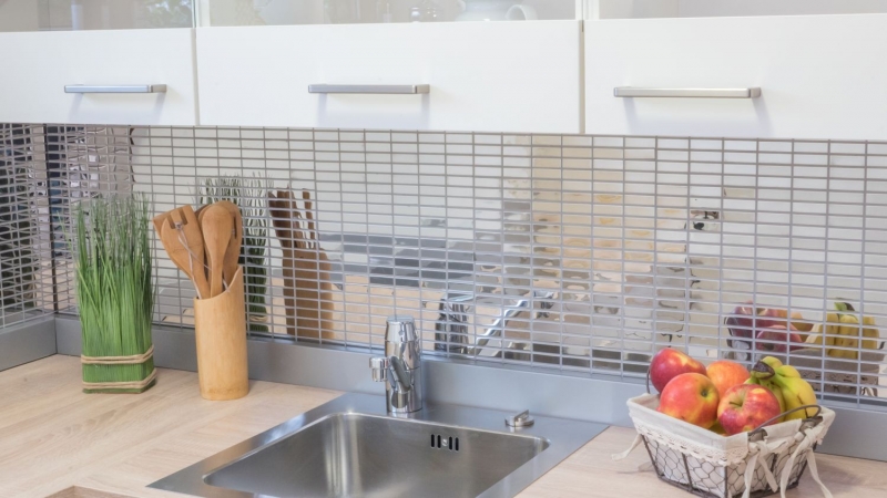 Mosaïque acier inoxydable argenté Rectangle argenté Acier brillant Fond de cuisine MOS129-0215_f
