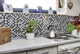 Carreaux de mosaïque fond de cuisine autocollant brun noir blanc Mosaïque de verre brun noir blanc MOS200-4CM30_f